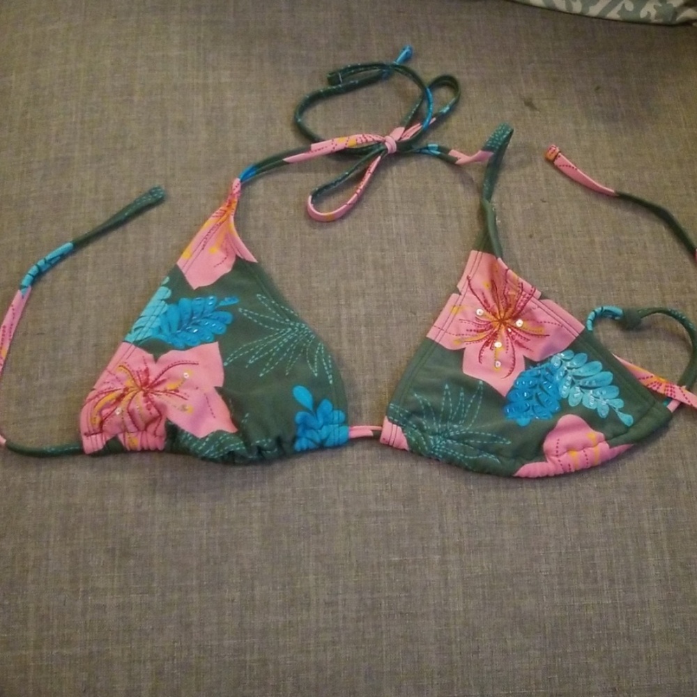Bikini top